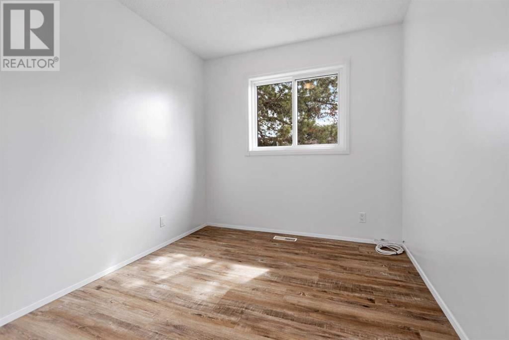 104 Mclevin Crescent Property Photo 14