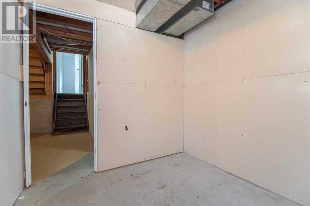 104 Mclevin Crescent Property Photo 24