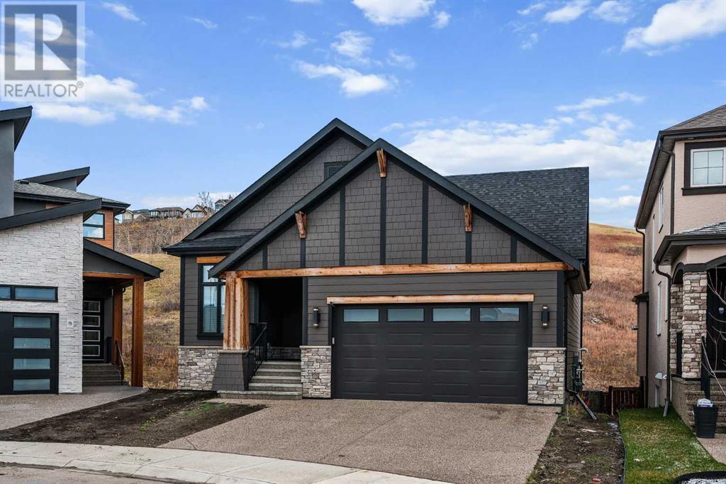 68 Cranbrook Cape SE Property Photo 1