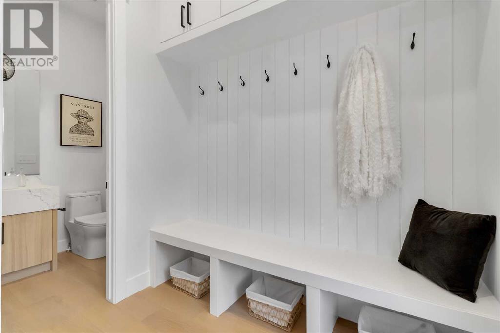 646 25 Avenue Nw Property Photo 24