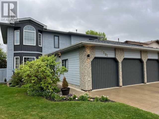 6121 96 Street Property Photo 1