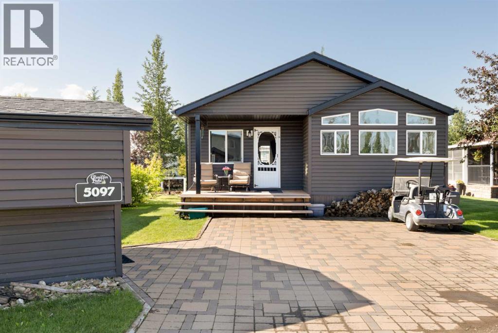 5097, 35468 Range Road 30 Property Photo 1