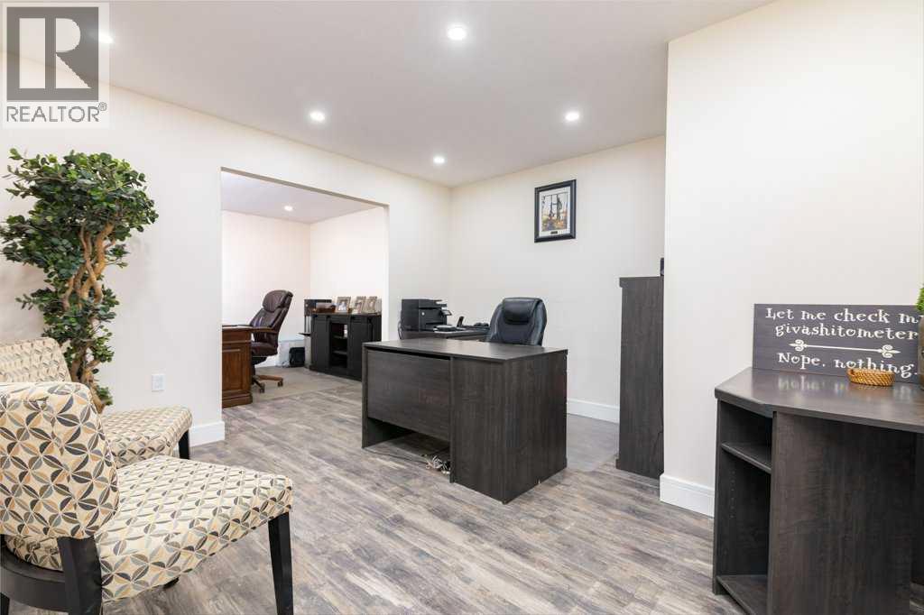 4911 50 Avenue Property Photo 13