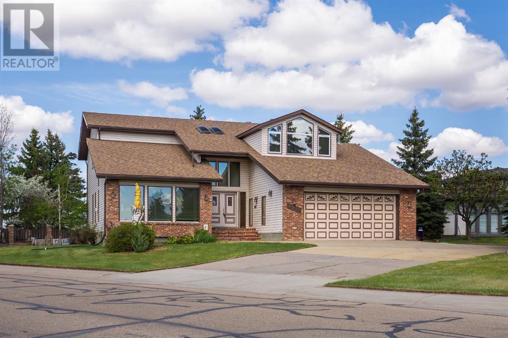 4211 69 Street Property Photo 1