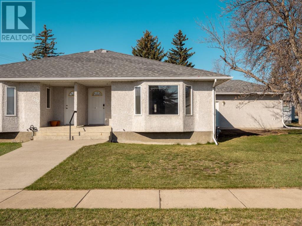 5011 Second Street W Property Photo