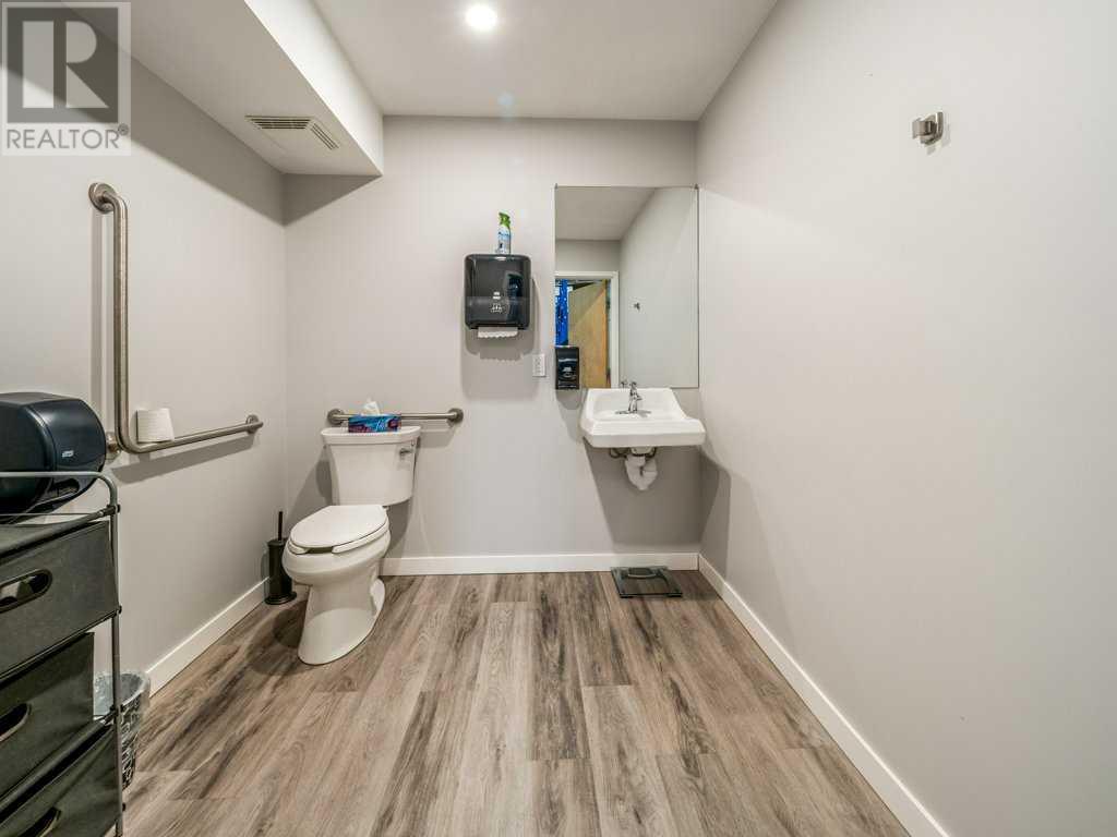 235 & 231 12b Street N Property Photo 20