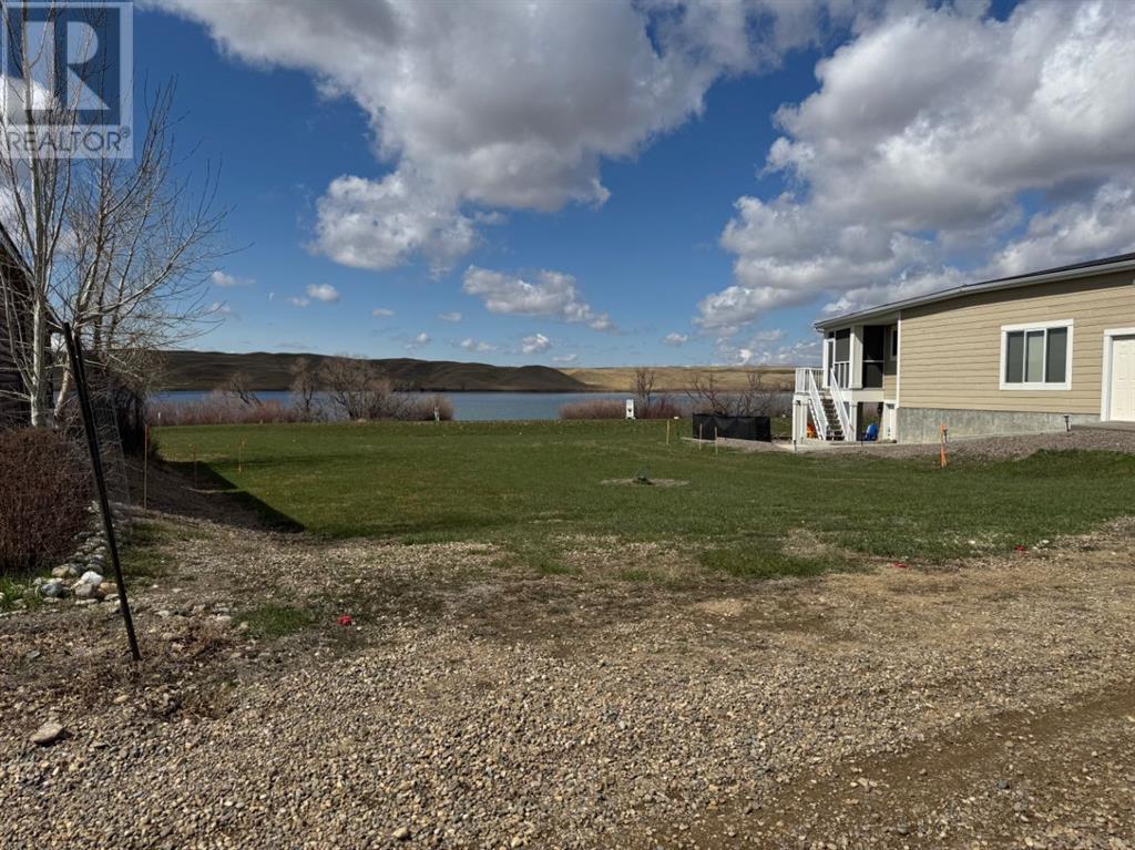 720 Lakeside Drive Property Photo 4