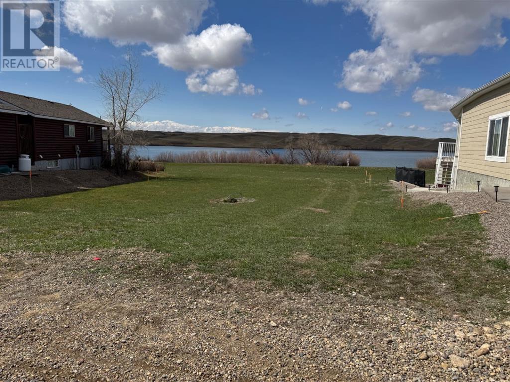 720 Lakeside Drive Property Photo 5