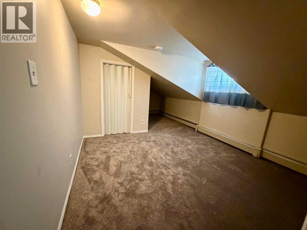 4718 College Avenue Property Photo 28
