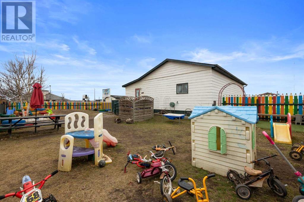101 Gregoire Crescent Property Photo 27