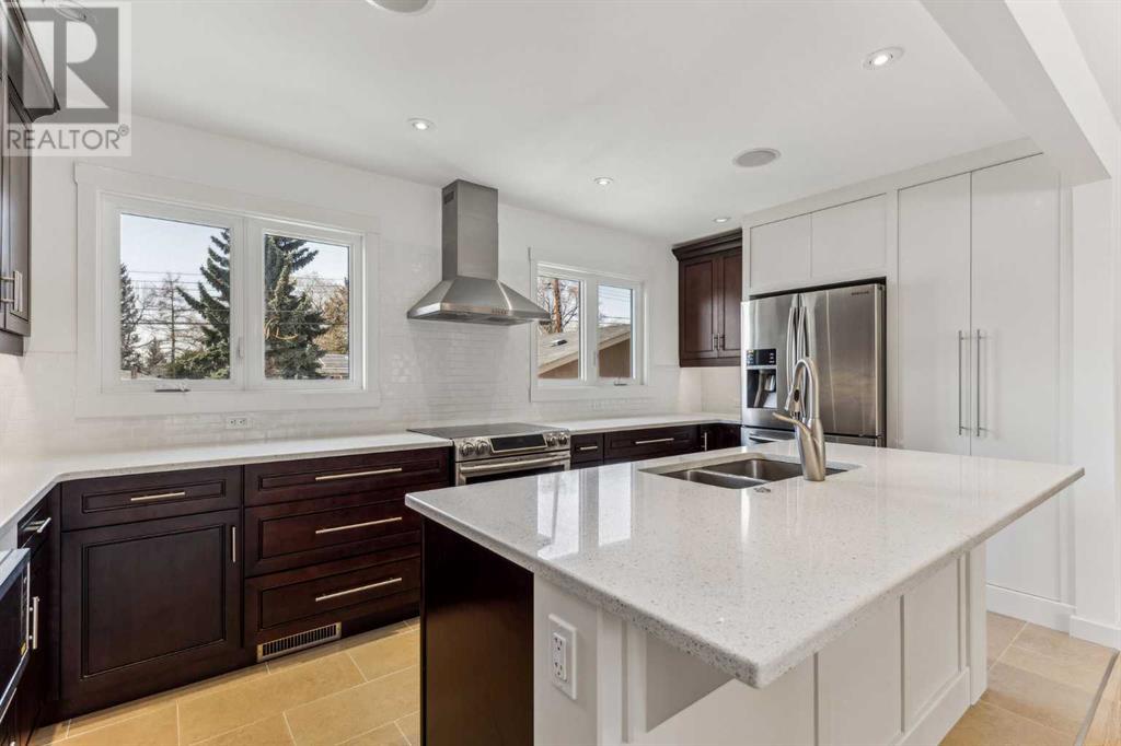 139 Cornwallis Drive Nw Property Photo 1