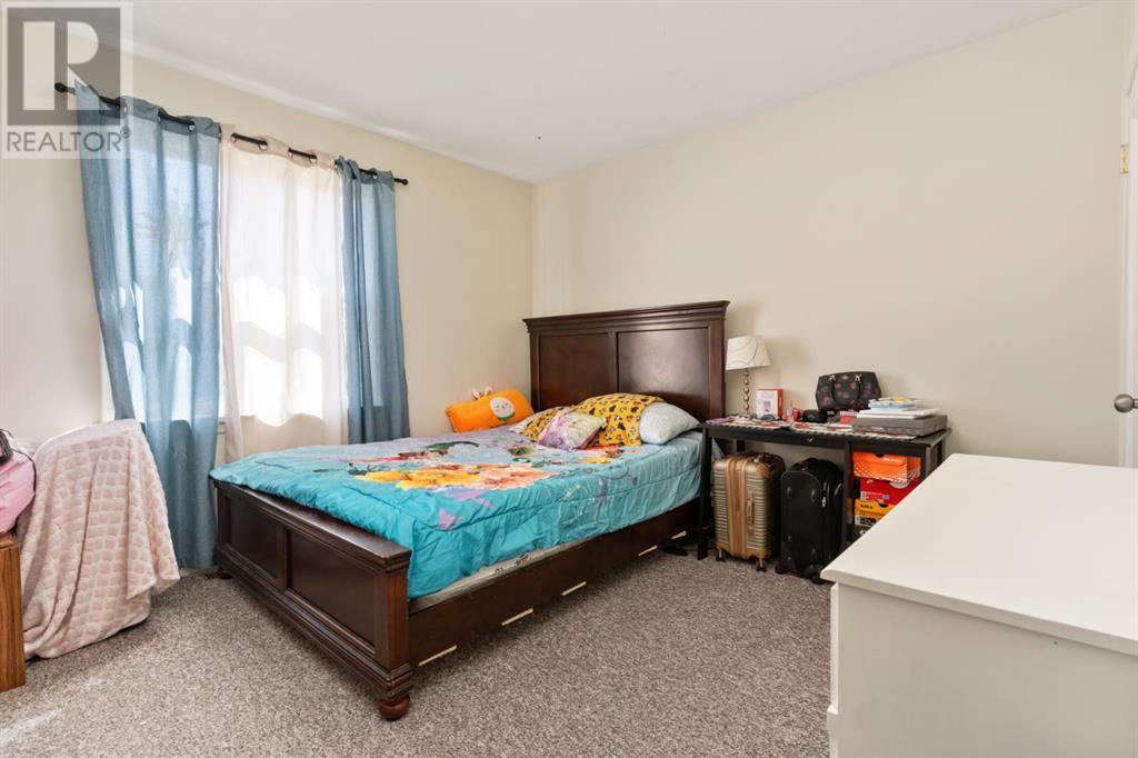 5402 47 Avenue Property Photo 8