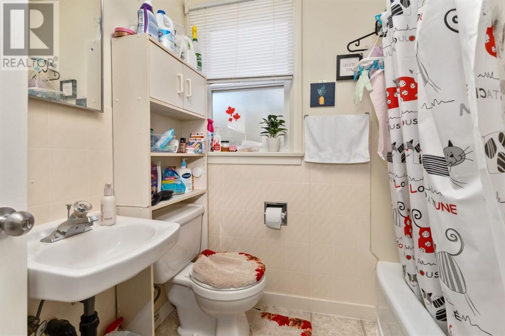 5402 47 Avenue Property Photo 12