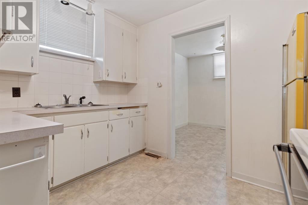 5402 47 Avenue Property Photo 20