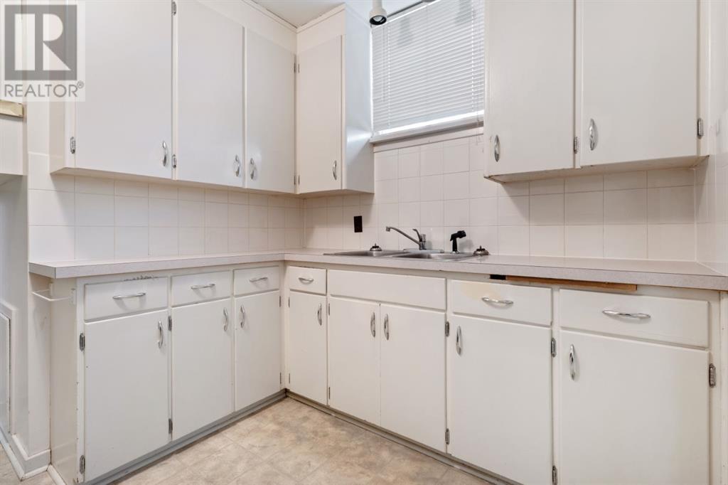 5402 47 Avenue Property Photo 21
