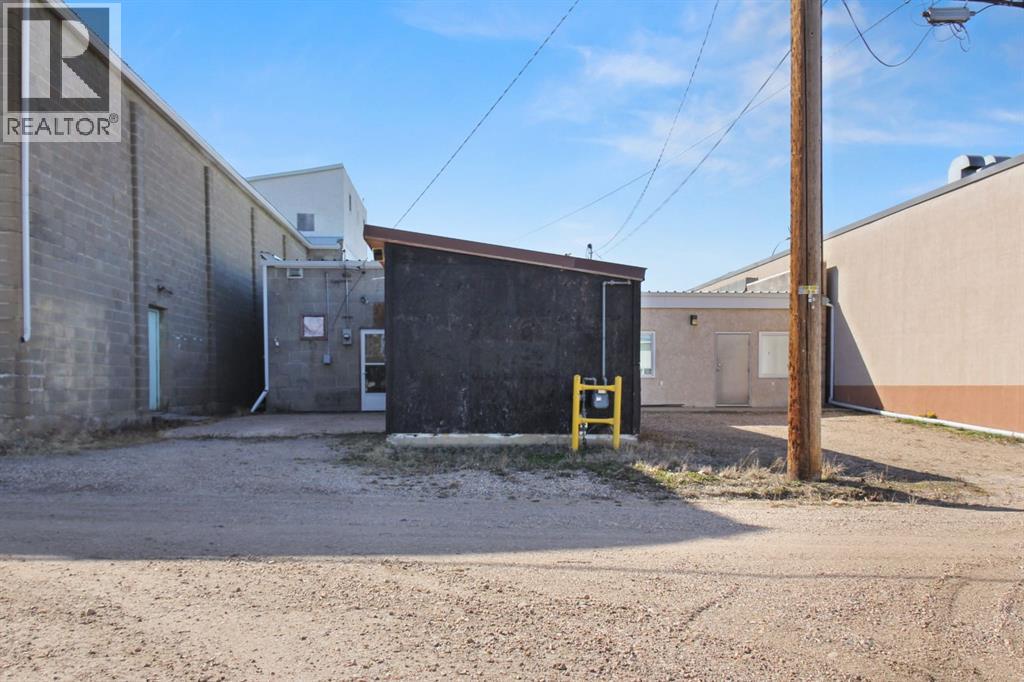 5213 50 Street Property Photo 13