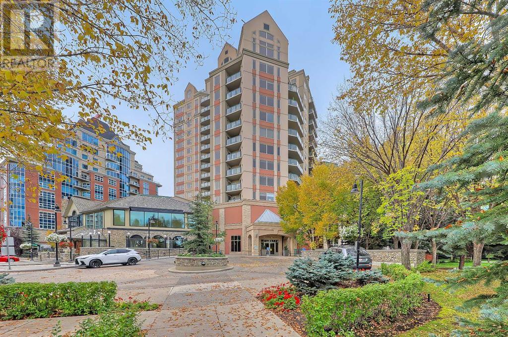 902, 200 La Caille Place SW Property Photo 1