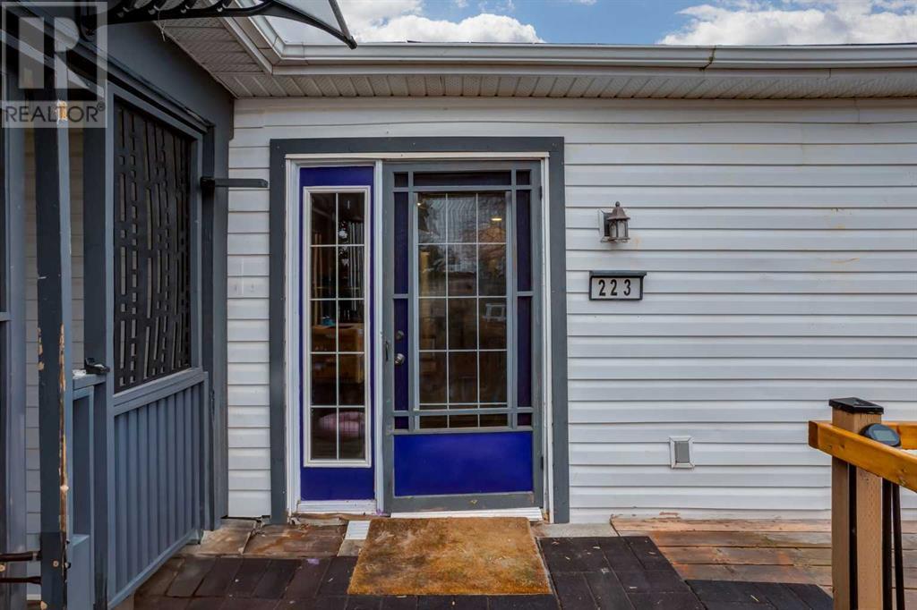 223 Huntwell Road Ne Property Photo 1