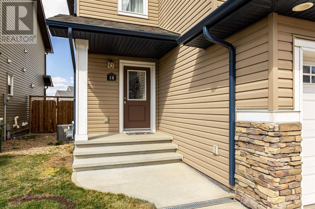 18 Van Slyke Way Property Photo 3