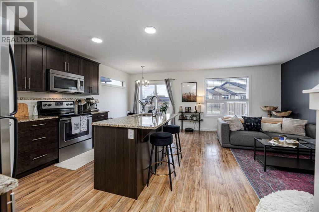 18 Van Slyke Way Property Photo 6