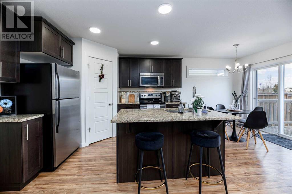 18 Van Slyke Way Property Photo 8