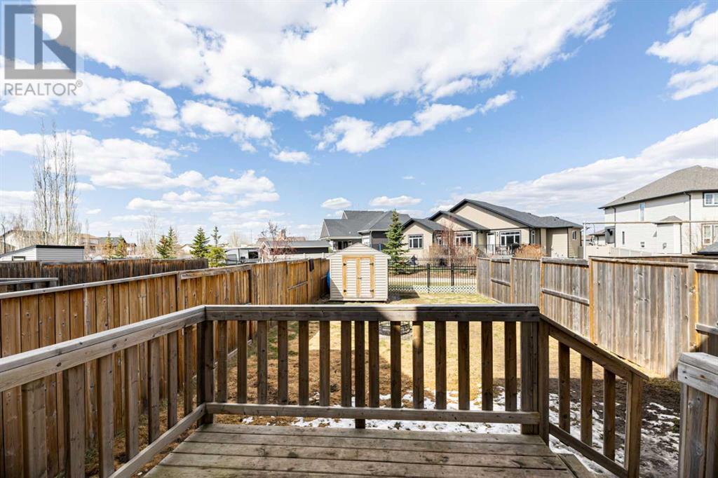 18 Van Slyke Way Property Photo 11