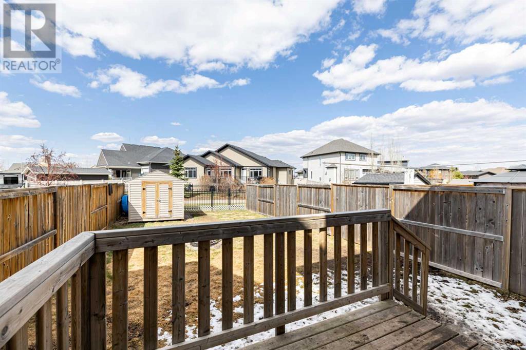 18 Van Slyke Way Property Photo 12