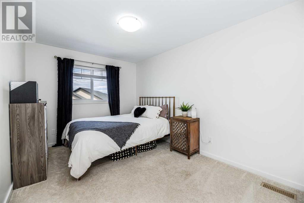 18 Van Slyke Way Property Photo 24