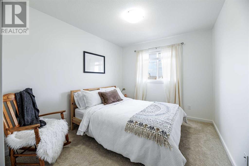 18 Van Slyke Way Property Photo 28