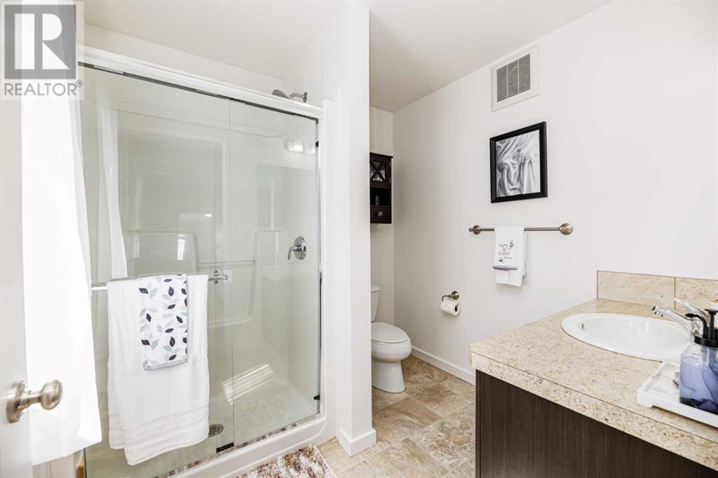 18 Van Slyke Way Property Photo 31