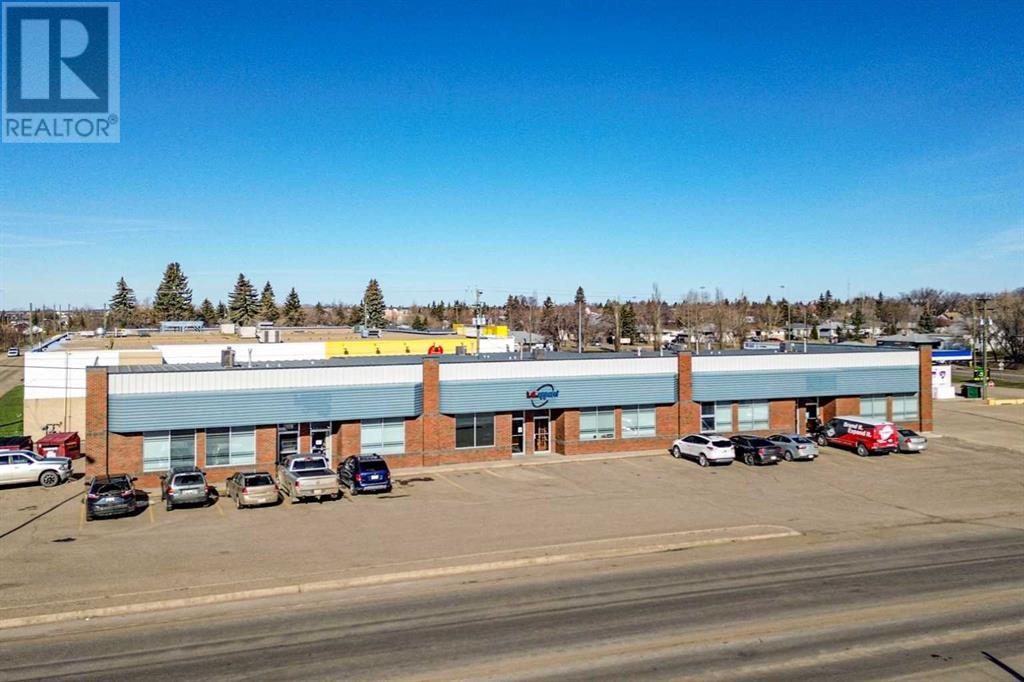 4602 50 Street Property Photo 1