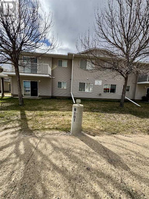 101b, 11018 106 Avenue Property Photo 1