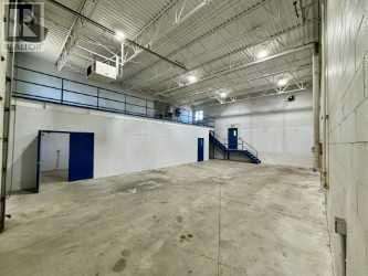 Unit A, 9716 128 Avenue Property Photo 3