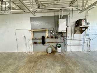 Unit A, 9716 128 Avenue Property Photo 7