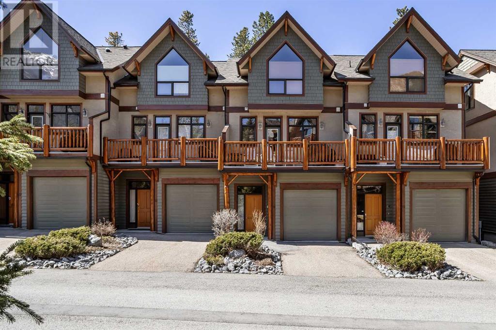 14, 137 Wapiti Close Property Photo 1