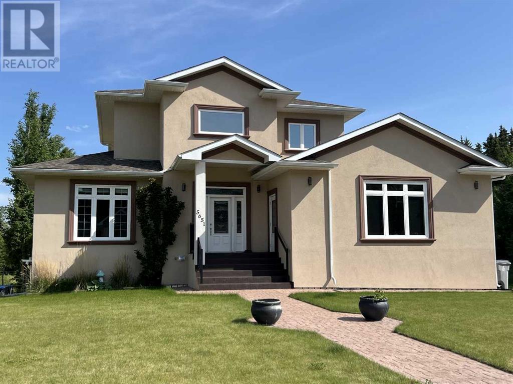 5651 16 Ave Property Photo 1