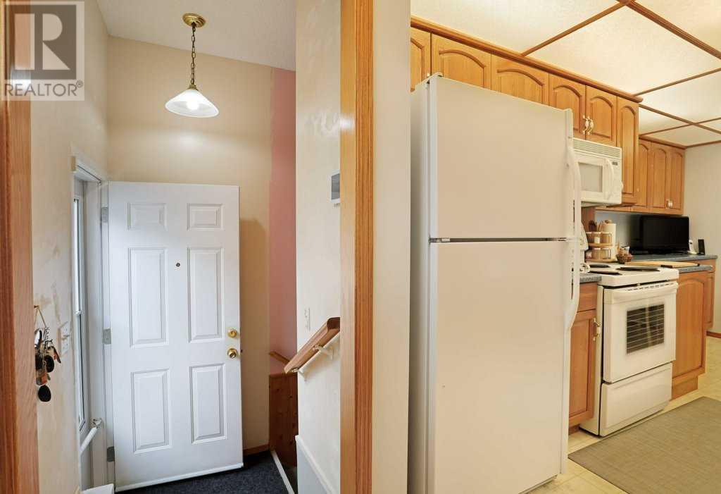 65 Eastbrook Drive E Property Photo 20