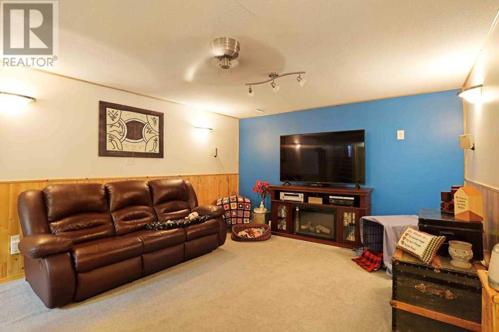 65 Eastbrook Drive E Property Photo 23