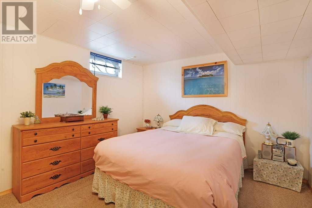65 Eastbrook Drive E Property Photo 25