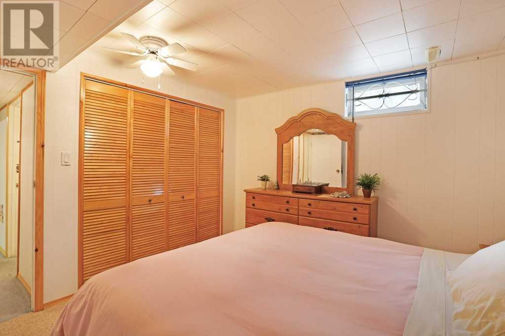 65 Eastbrook Drive E Property Photo 26