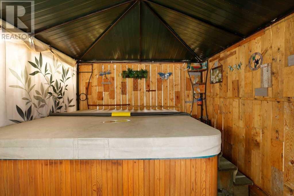 65 Eastbrook Drive E Property Photo 42