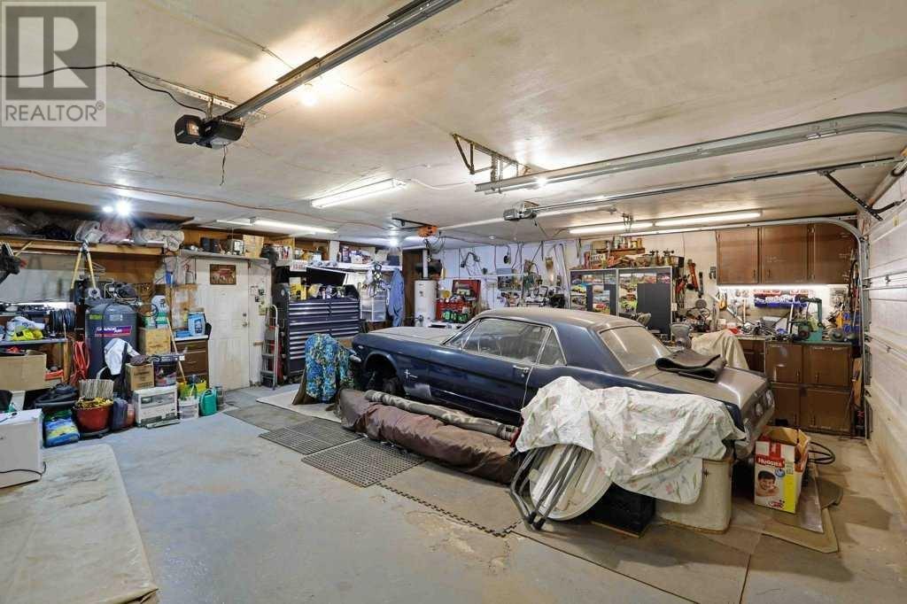 65 Eastbrook Drive E Property Photo 45