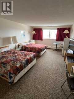 306 3rd Street Property Photo 7