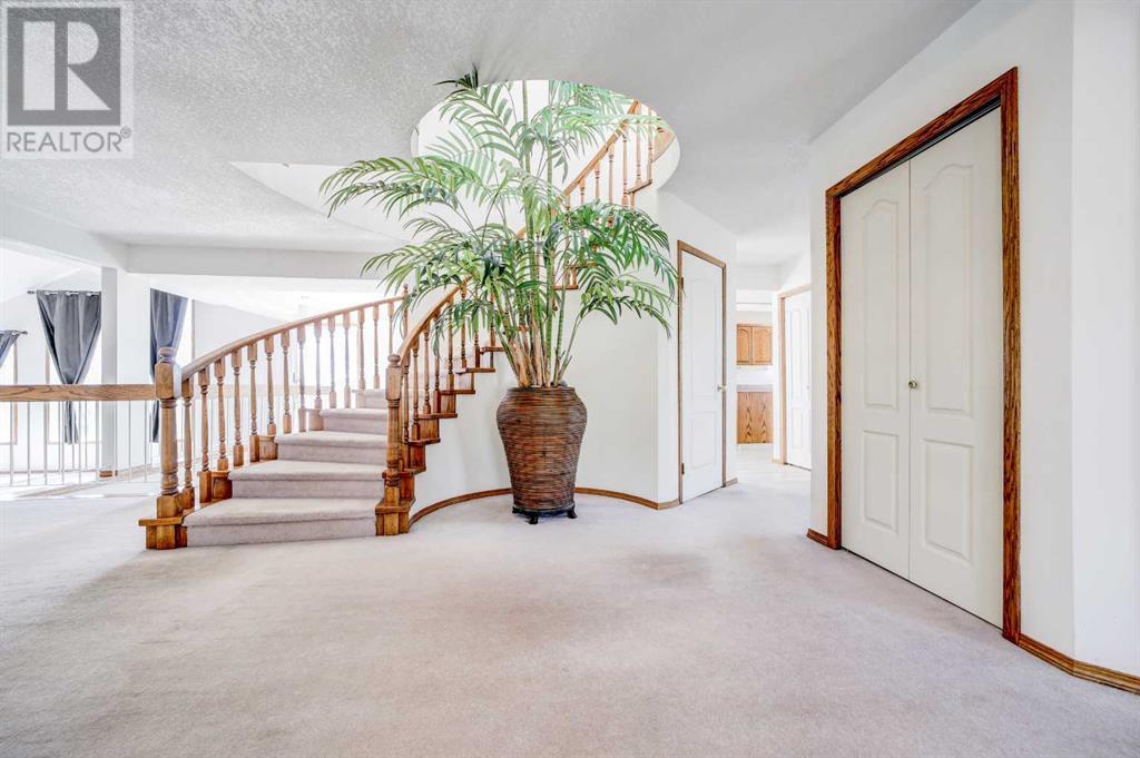 217 Falcon Ridge Way Property Photo 4