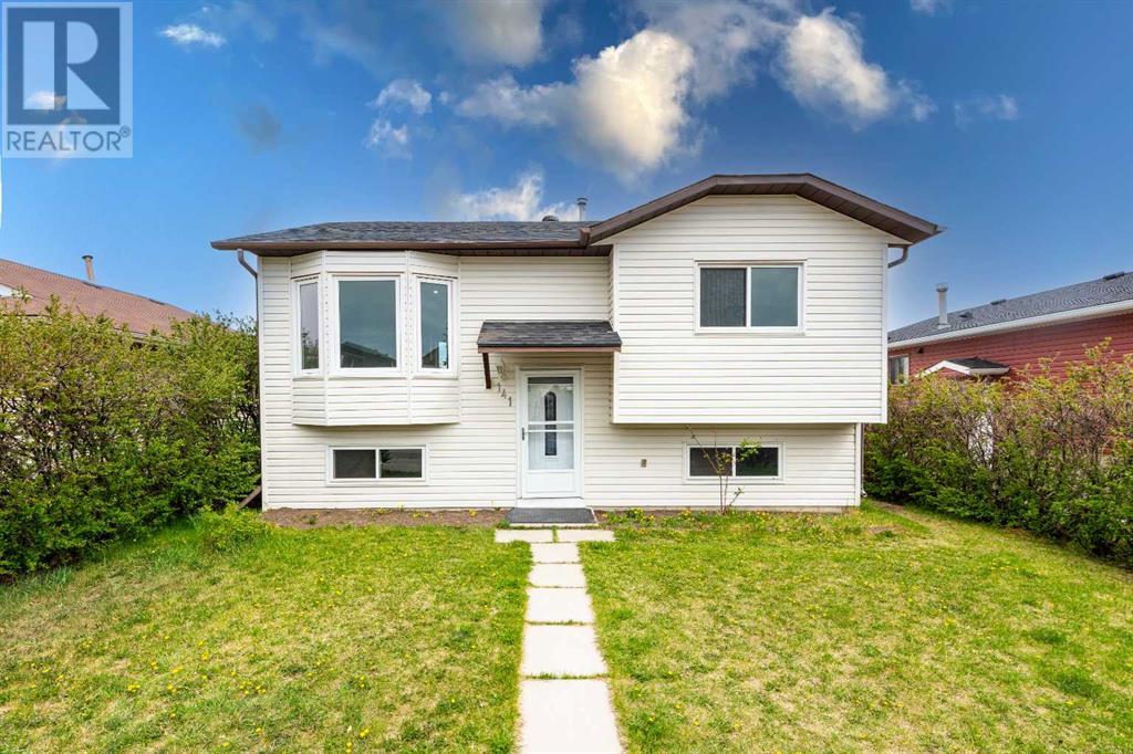 141 Falshire Close NE Property Photo 1