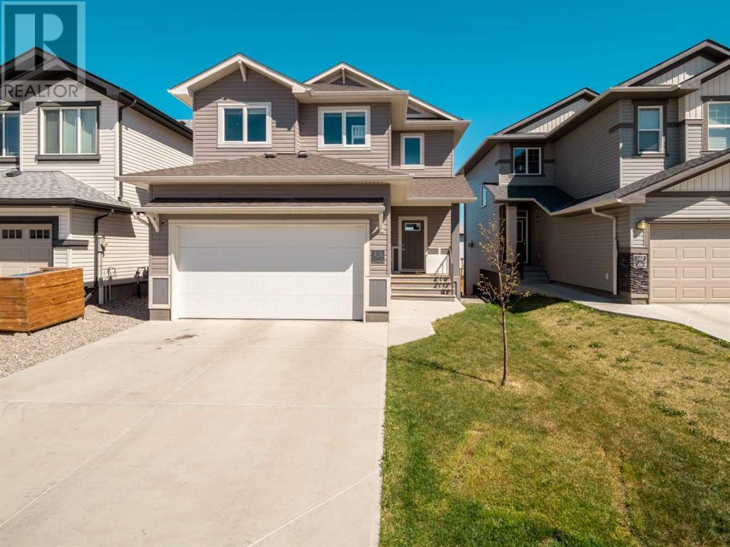 563 Moonlight Lane W