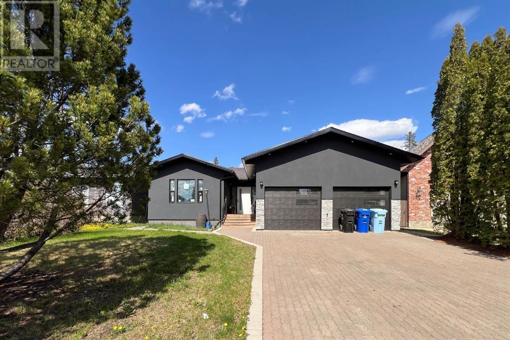 122 Dickins Close Property Photo 1