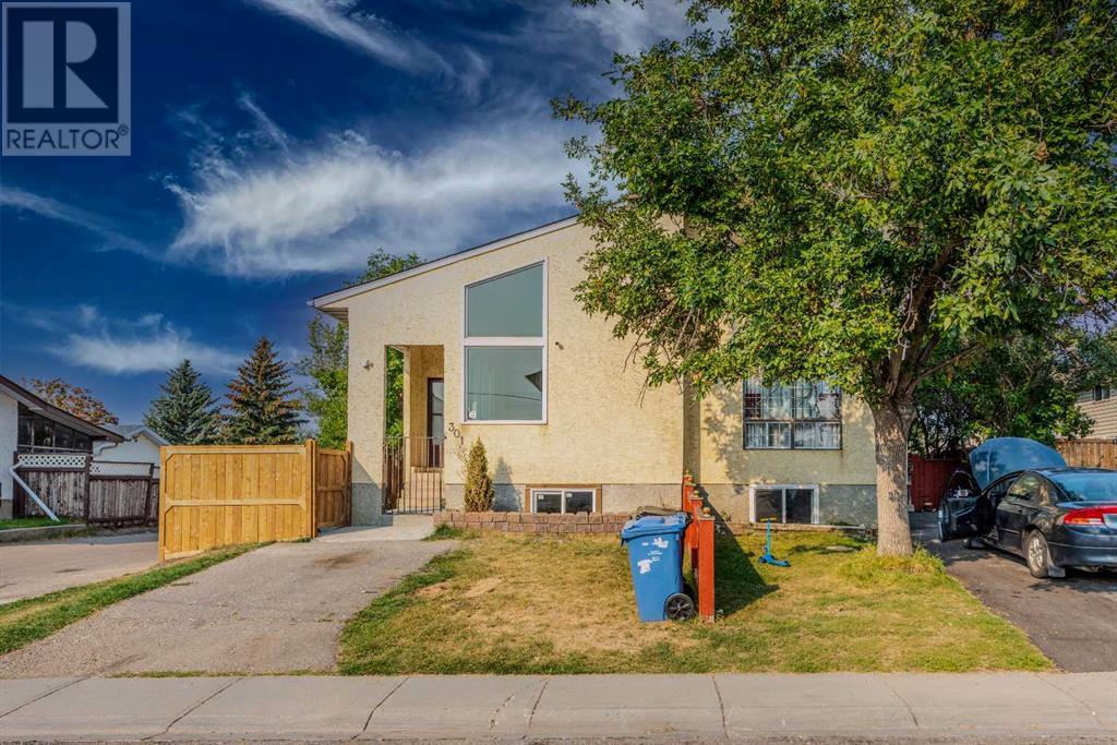 301 Fonda Way Se Property Photo 1