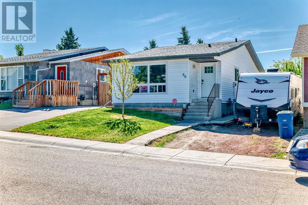 66 Eldridge Rise Se Property Photo 1