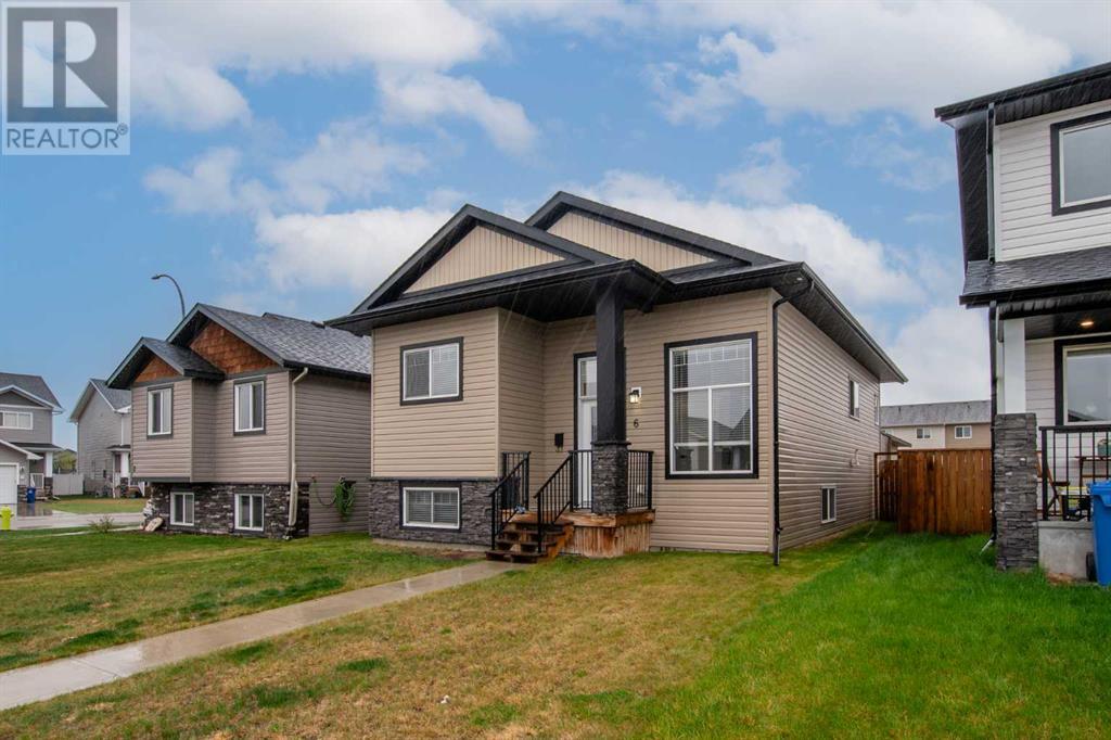 6 Coachman Way Property Photo 1
